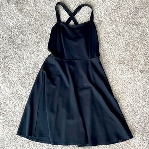 🌼3/$30 Black Dress w/Sexy Side Cut Outs